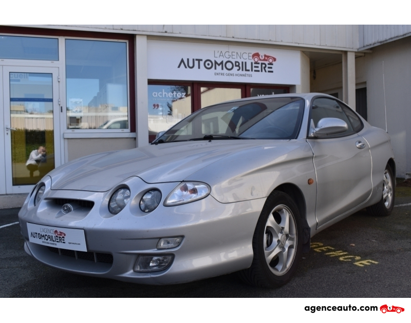 Gebrauchtwagenkauf, Günstige Gebrauchtwagen | Automobilienagentur Hyundai Coupe 2.0 i 16V 138cv FX Grau Jahr 2001 Hand-Schaltgetriebe Benzin