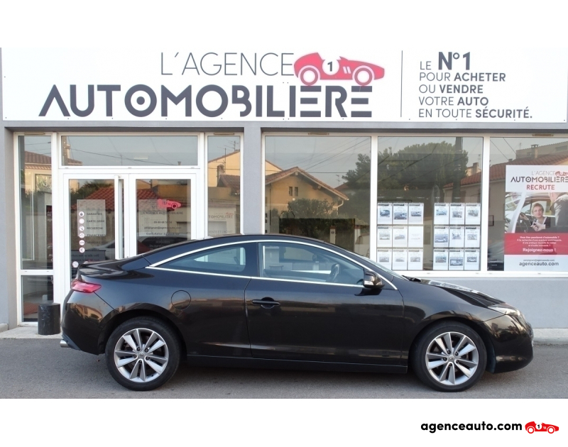 Aankoop Gebruikte Auto, Goedkope Gebruikte Auto | Agence Auto Renault Laguna COUPE ph3. (D91)  2.0 DCI 150 CH Black Edition 1ère main Noir Jaar 2013 Manuelle Diesel