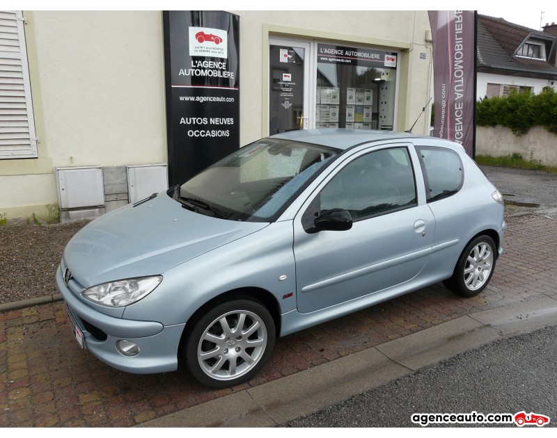 Achat voiture occasion, Auto occasion pas cher | Agence Auto Peugeot 206 2,0 16 v S16 Violet Année 2002 Manuelle Essence