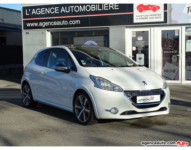 Achat voiture occasion, Auto occasion pas cher | Agence Auto Peugeot 208 1.6 e - HDi 92 ch XY - TOIT PANORAMIQUE - Blanc Année 2013 Manuelle Diesel