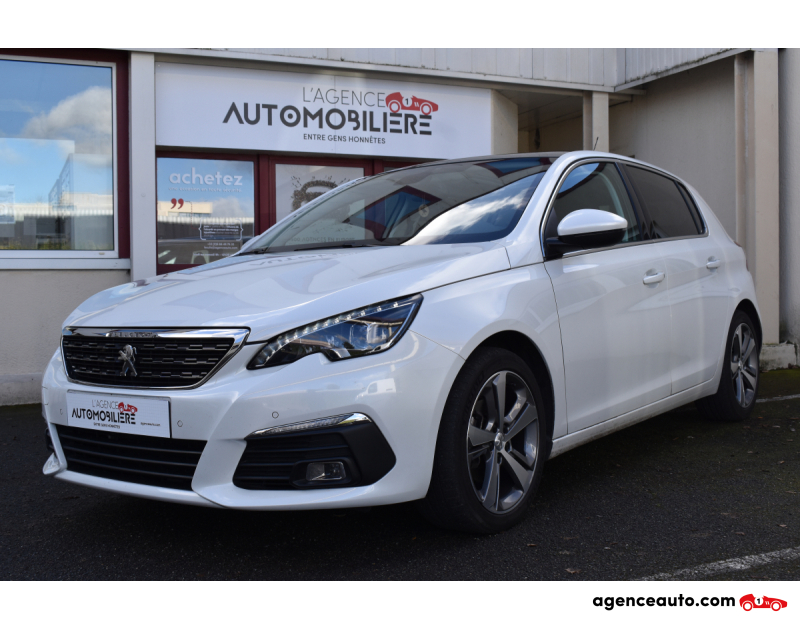 Acquisto Auto Usate, Auto Usate Economiche | Agenzia Automobiliare Peugeot 308 II phase II Allure 1.2 THP Puretech 12V 130 cv Blanc Anno 2018 Manuelle Essence