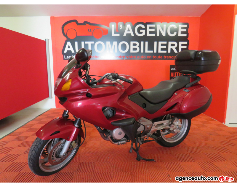 Acquisto Auto Usate, Auto Usate Economiche | Agenzia Automobiliare Honda Deauville NT650V Rouge Anno 1999 Manuelle Essence
