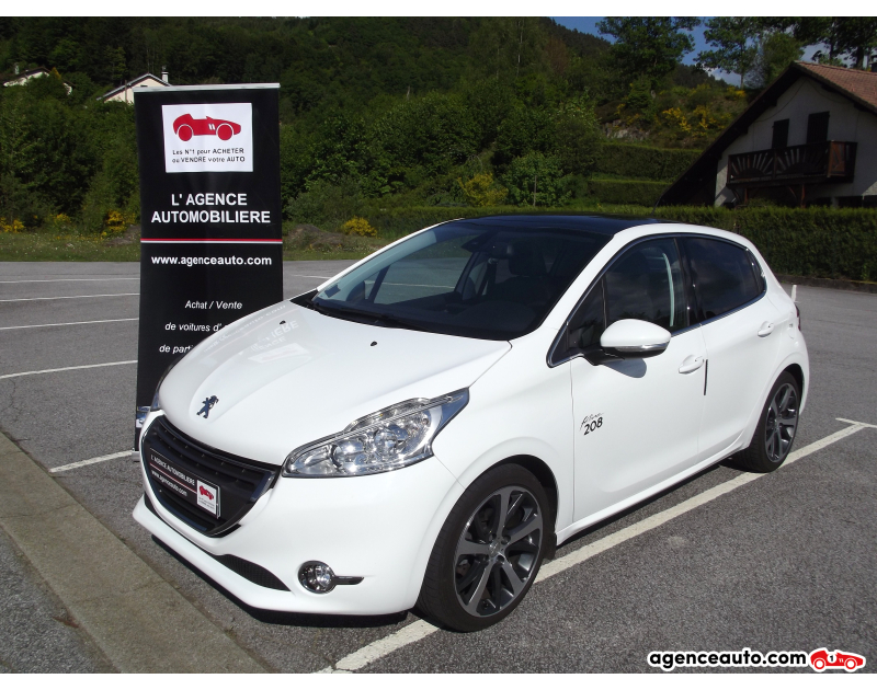 Achat voiture occasion, Auto occasion pas cher | Agence Auto Peugeot 208 1.6 e-HDI 115 Féline Violet Année 2013 Manuelle Essence