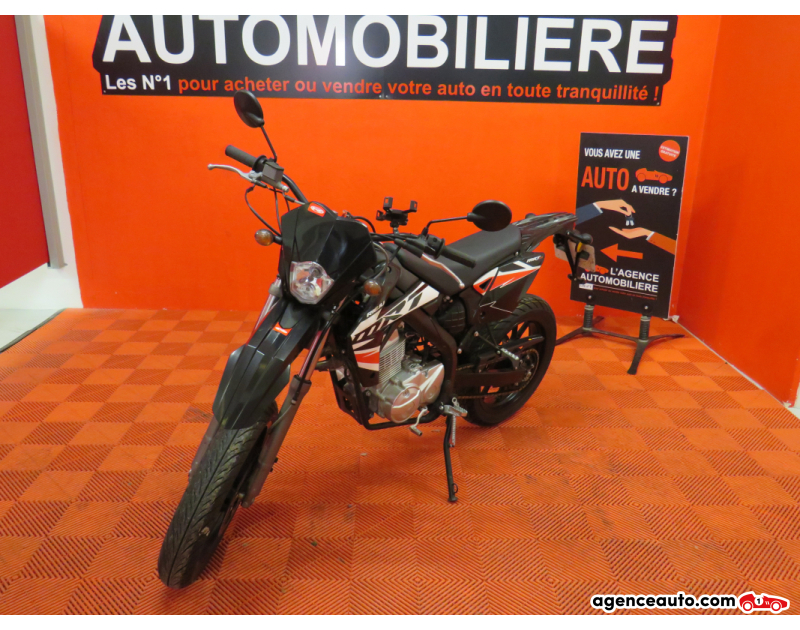 Acquisto Auto Usate, Auto Usate Economiche | Agenzia Automobiliare Rieju MRT mrt sm ac 125 Noir Anno 2020 Manuelle Essence