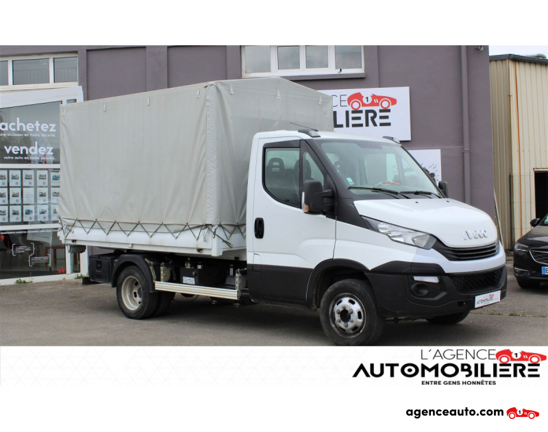 Achat voiture occasion, Auto occasion pas cher | Agence Auto Iveco 35C18 180 cv - ampirol + 2 bennes classiques Blanc Année 2018 Manuelle Diesel