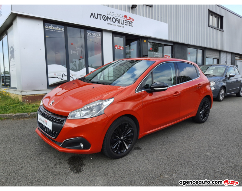 Achat voiture occasion, Auto occasion pas cher | Agence Auto Peugeot 208 GENERATION-I 1.2 PURETECH 110 ALLURE START-STOP GARANTIE 12 MOIS Orange Année 2015 Manuelle Essence