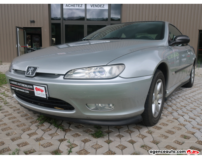 Achat voiture occasion, Auto occasion pas cher | Agence Auto Peugeot 406 Coupé 2.0 i 16V 137Cv Gris Année 2000 Manuelle Essence
