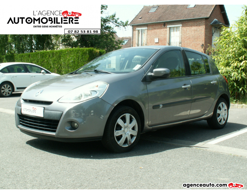 Achat voiture occasion, Auto occasion pas cher | Agence Auto Renault Clio III 1.5 Dci 85 Tom Tom Edition Gris Année 2009 Manuelle Diesel