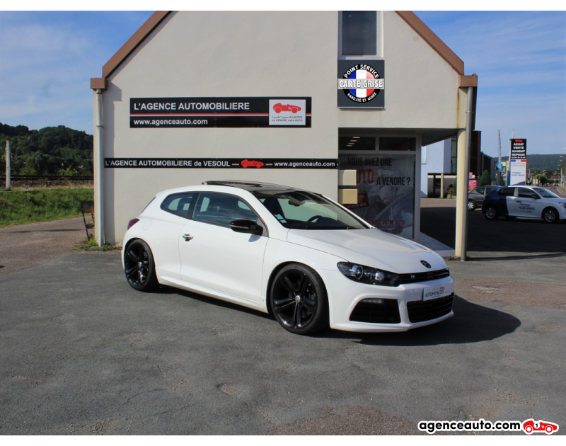 Achat voiture occasion, Auto occasion pas cher | Agence Auto Volkswagen Scirocco 2.0 TSI 320 ch R DSG6 Blanc Année 2010 Automatique Essence