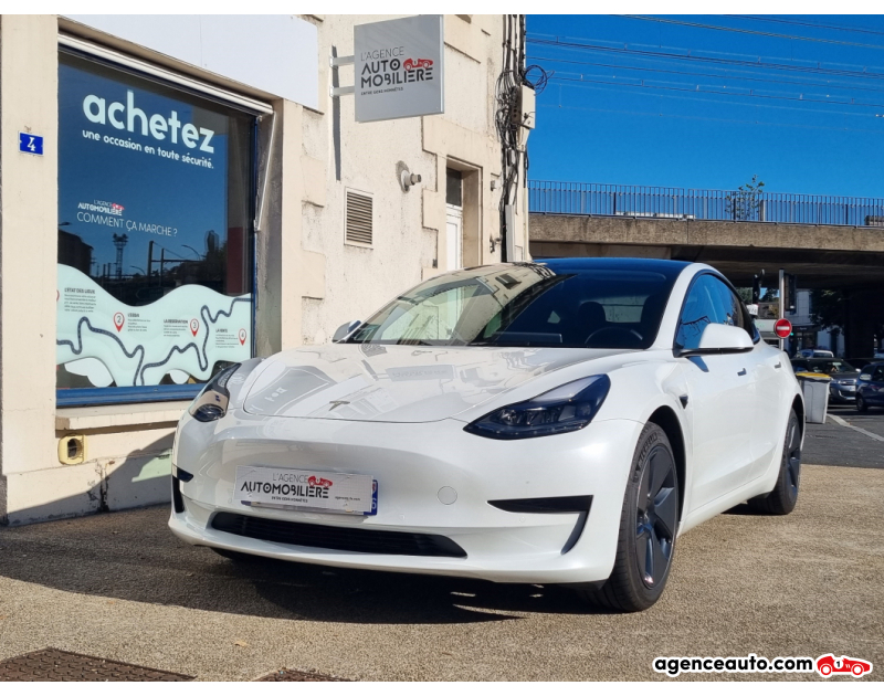 Carte grise de Tesla Model 3 : Prix et démarches