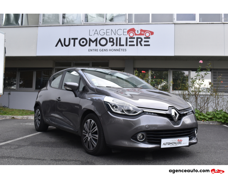 Acquisto Auto Usate, Auto Usate Economiche | Agenzia Automobiliare Renault Clio IV 5 Portes 1.5 dCi FAP eco2 S&amp;S 75 cv Argent Anno 2013 Manuelle Diesel