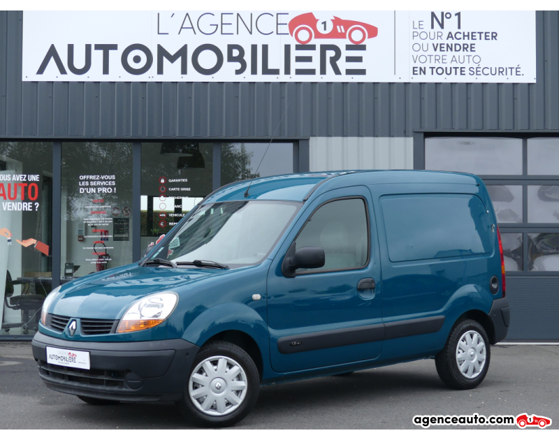 Achat voiture occasion, Auto occasion pas cher | Agence Auto Renault Kangoo KANGOO ESSENCE 1.2 16 V 75 CV RL Vert Année 2006 Manuelle Essence