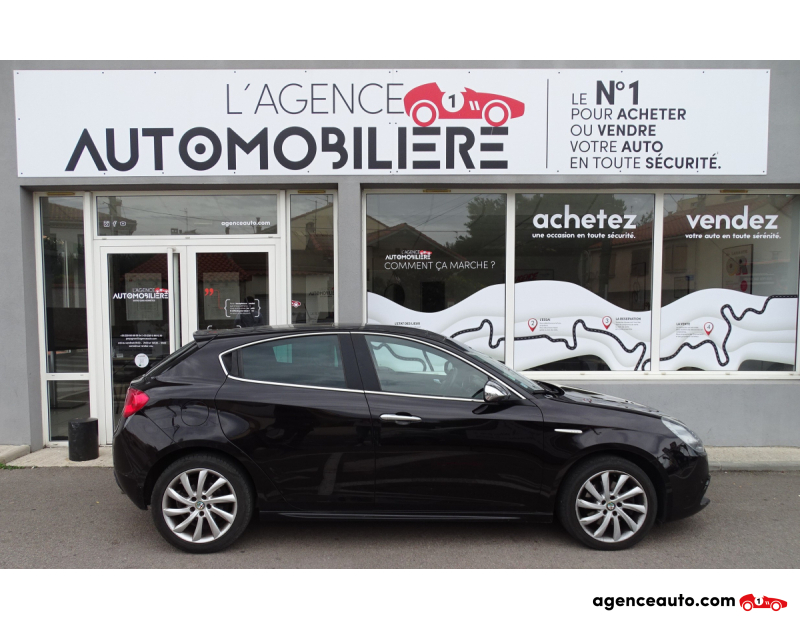 Achat voiture occasion, Auto occasion pas cher | Agence Auto Alfa Romeo Giulietta III Exclusive 2.0 Phase 2 JTD 150CV Noir Année 2013 Manuelle Diesel