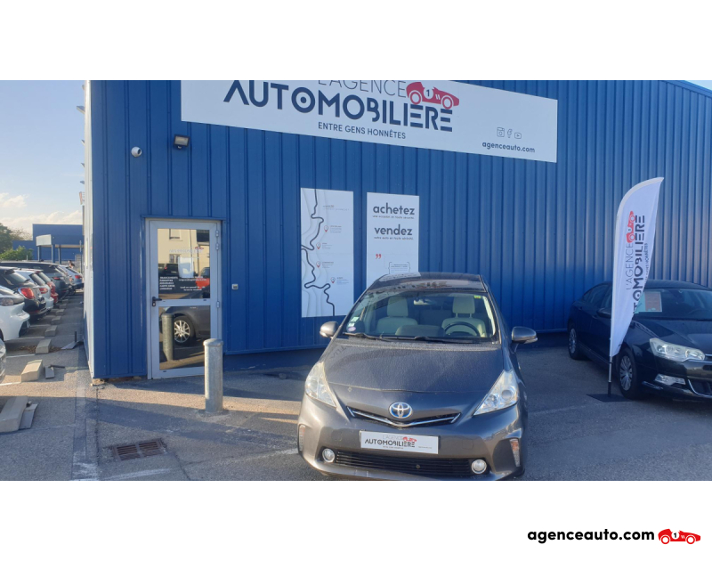 Achat voiture occasion, Auto occasion pas cher | Agence Auto Toyota Prius + MPV 1.8 VVT-i 16V 136 Hybrid E-CVT 99 cv Boîte auto Gris Année 2013 Automatique Hybride