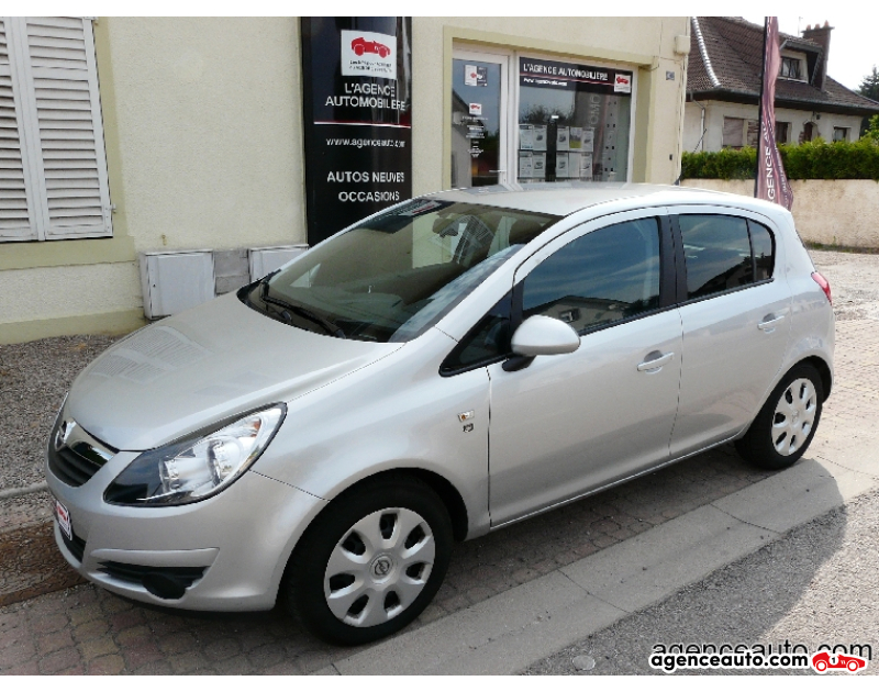 Achat voiture occasion, Auto occasion pas cher | Agence Auto Opel Corsa 1,2 Twinport 75 GPL 111 Violet Année 2009 Manuelle Essence