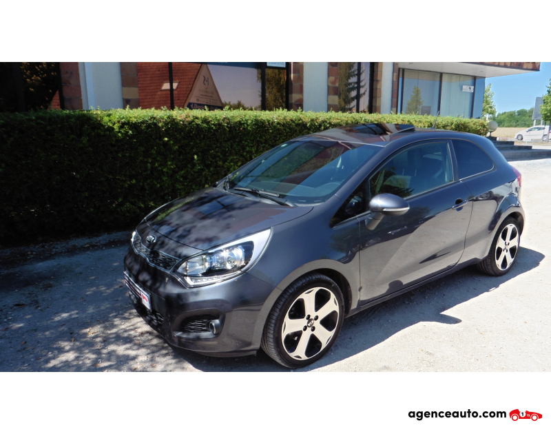 Achat voiture occasion, Auto occasion pas cher | Agence Auto Kia Rio 1.4 crdi90 sport pack vip Violet Année 2013 Manuelle Essence