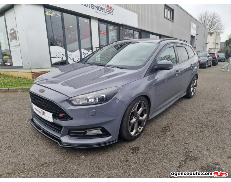 Achat voiture occasion, Auto occasion pas cher | Agence Auto Ford Focus ST SW 2.0 SCTI 250CH ETHANOL Gris Année 2015 Manuelle Essence