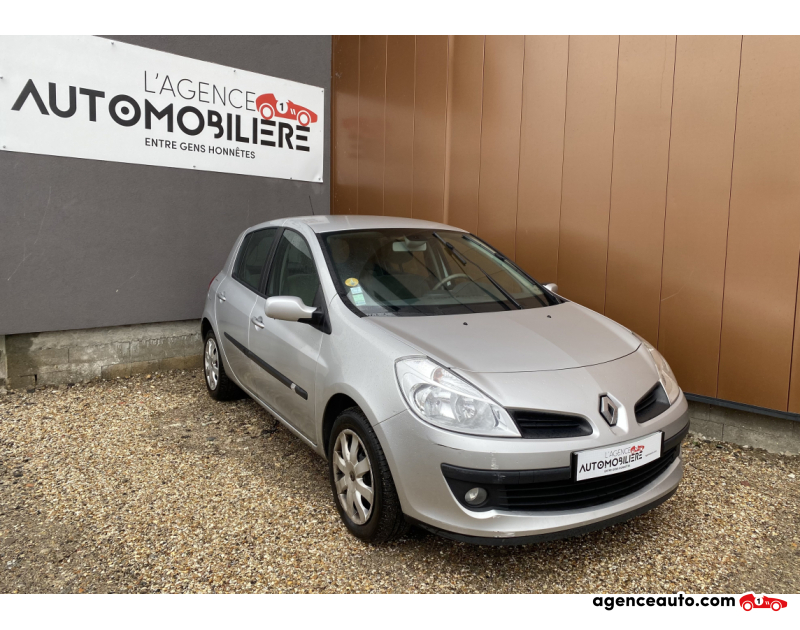 Renault CLIO III 1.2 65 ACCES 5P - Mon Agence Automobile