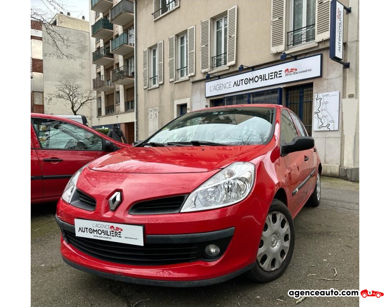 Compra de Carros Usados, Carros Usados Baratos | Auto Immo Renault Clio 1.4 16V 98CH CONFORT AUTHENTIQUE Rouge Ano 2006 Manuelle Essence