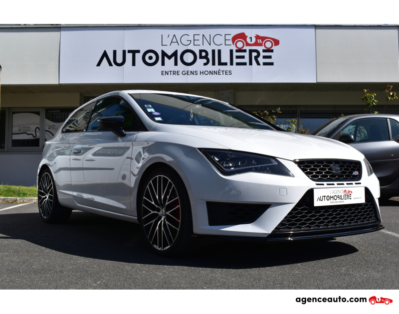 Gebrauchtwagenkauf, Günstige Gebrauchtwagen | Automobilienagentur Seat Leon III (5F5) SC 3 portes Cupra 2.0 TFSi 16V DSG6 290 cv Boîte auto Blanc Jahr 2016 Automatique Bioethanol