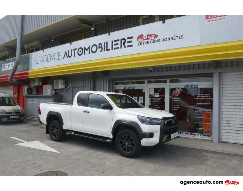 Achat voiture occasion, Auto occasion pas cher | Agence Auto Toyota Hilux X-TRA CABINE 4WD 2.8 204 D-4D BVA INVINCIBLE Blanc Année 2021 Automatique Diesel