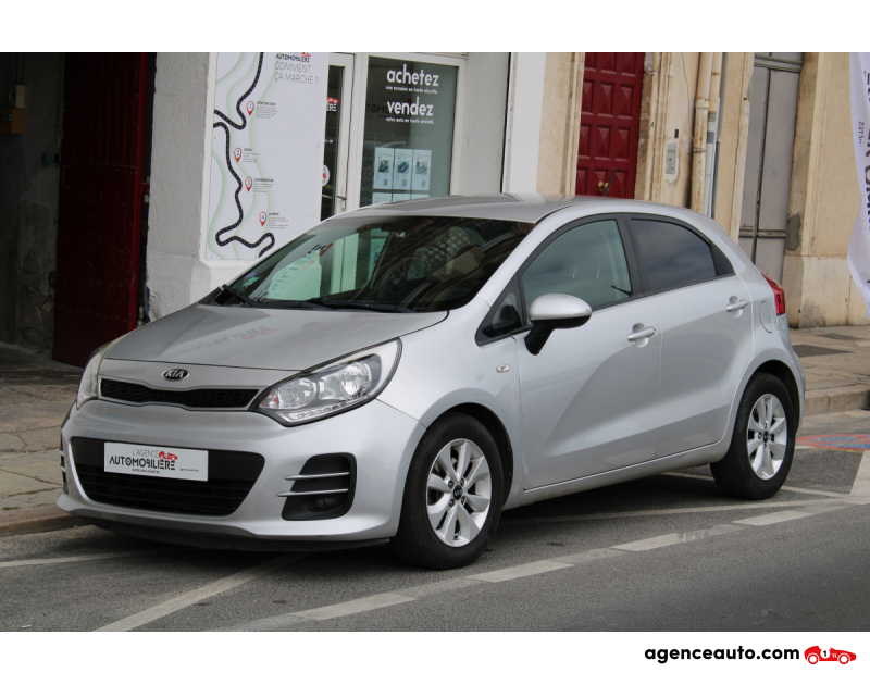 Achat voiture occasion, Auto occasion pas cher | Agence Auto Kia Rio Rio 1.2L 85 Série Limitée Urban Chic (CritAir 1) Gris Année 2015 Manuelle Essence