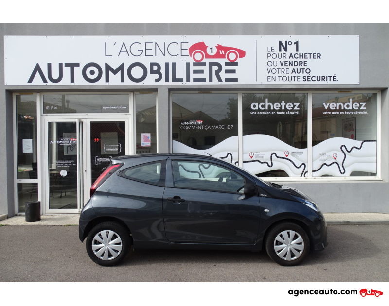Achat voiture occasion, Auto occasion pas cher | Agence Auto Toyota Aygo 1.0 VVTI 72cv X-BLACK 1ère main Gris Année 2019 Manuelle Essence