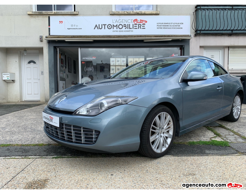 Gebrauchtwagenkauf, Günstige Gebrauchtwagen | Automobilienagentur Renault Laguna Coupé GT 2.0 dCi 16V FAP 178 cv Bleu Jahr 2010 Manuelle Diesel