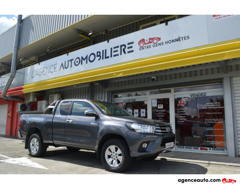 Achat voiture occasion, Auto occasion pas cher | Agence Auto Toyota Hilux 2.4 D-4D X-TRA CABINE LECAP Gris Année 2018 Manuelle Diesel