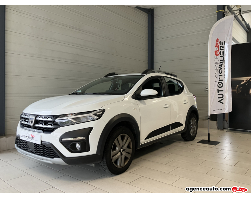Achat voiture occasion, Auto occasion pas cher | Agence Auto Dacia Sandero III Stepway 1.0 TCe 90 ch Confort Blanc Année 2022 Manuelle Essence