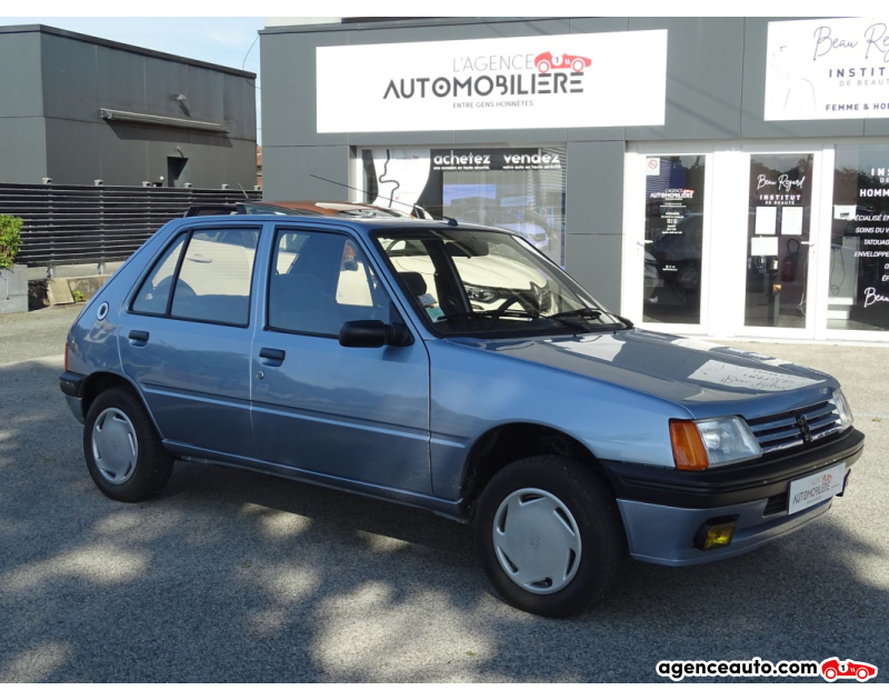 Achat voiture occasion, Auto occasion pas cher | Agence Auto Peugeot 205 1.4 TU 70 CV  - FINITION SR Gris Année 1989 Manuelle Essence