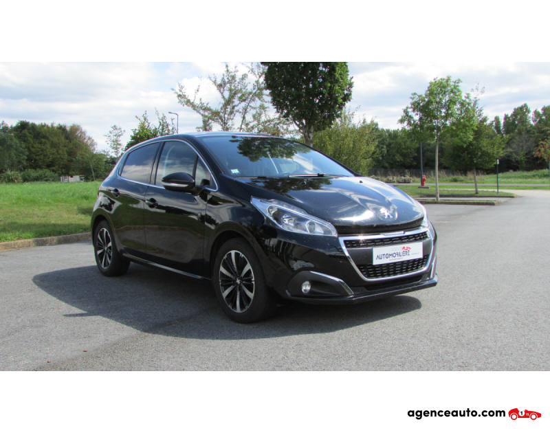 Achat voiture occasion, Auto occasion pas cher | Agence Auto Peugeot 208 1,2 PURETECH 82CH TECH EDITION Noir Année 2019 Manuelle Essence