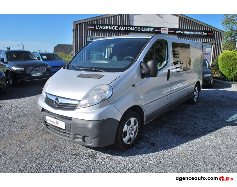 Achat voiture occasion, Auto occasion pas cher | Agence Auto Opel Vivaro Double Cabine Long Chassis 6 Places,Clim,radar ... Argent Année 2011 Manuelle Diesel