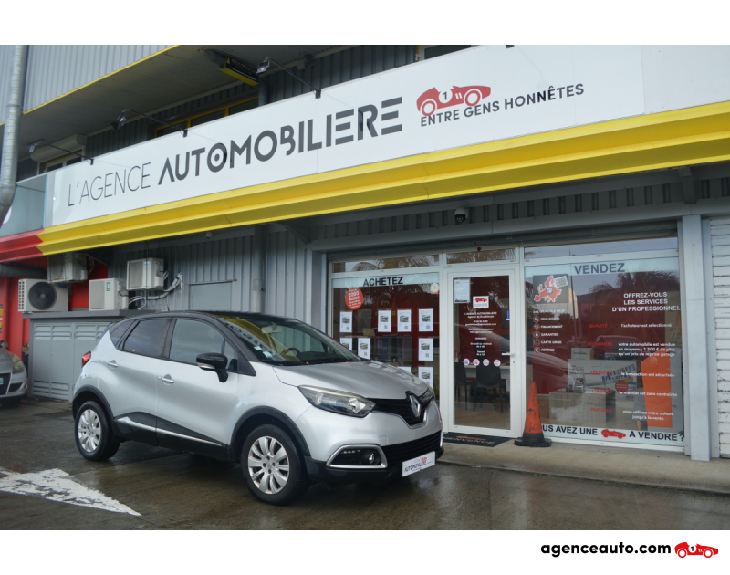 Achat voiture occasion, Auto occasion pas cher | Agence Auto Renault Captur Captur 1.2 TCe 120ch Zen Gris Année 2017 Automatique Essence