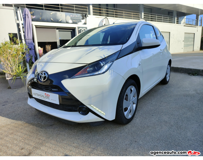 Achat voiture occasion, Auto occasion pas cher | Agence Auto Toyota Aygo 1.0 VVTI 70 CONNECT MULTIMODE BVA Blanc Année 2017 Automatique Essence