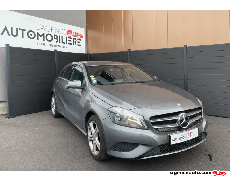Aankoop Gebruikte Auto, Goedkope Gebruikte Auto | Agence Auto Mercedes Classe A 180d Inspiration 109 ch Gris Jaar 2013 Manuelle Diesel