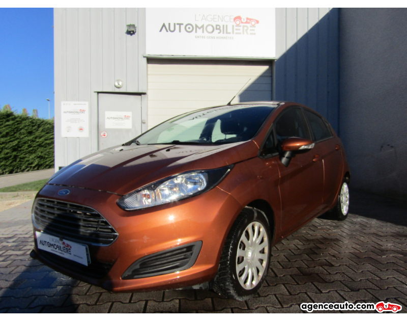 Achat voiture occasion, Auto occasion pas cher | Agence Auto Ford Fiesta 1.2  82CV PHASE 2 Orange Année 2014 Manuelle Essence