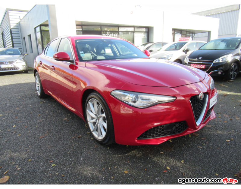 Achat voiture occasion, Auto occasion pas cher | Agence Auto Alfa Romeo Giulia 2.2 JTD 150 ch Super AT8 Rouge Année 2018 Automatique Diesel
