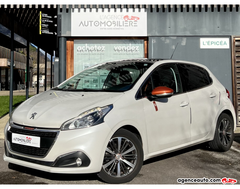 Compra de Coches Usados, Coches Usados Baratos %'|'% Agence Auto Peugeot 208 1.2 PureTech 110 Roland Garros EAT6 / 1°Main Blanc Año 2018 Automatique Essence