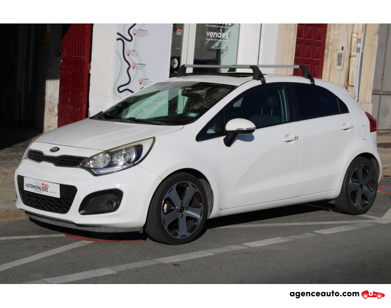 Compra de Coches Usados, Coches Usados Baratos %'|'% Agence Auto Kia Rio 1.4 CRDI 90 PREMIUM (Toit ouvrant, Caméra de recul, Sièges chauffants,..) Blanc Año 2014 Manuelle Diesel