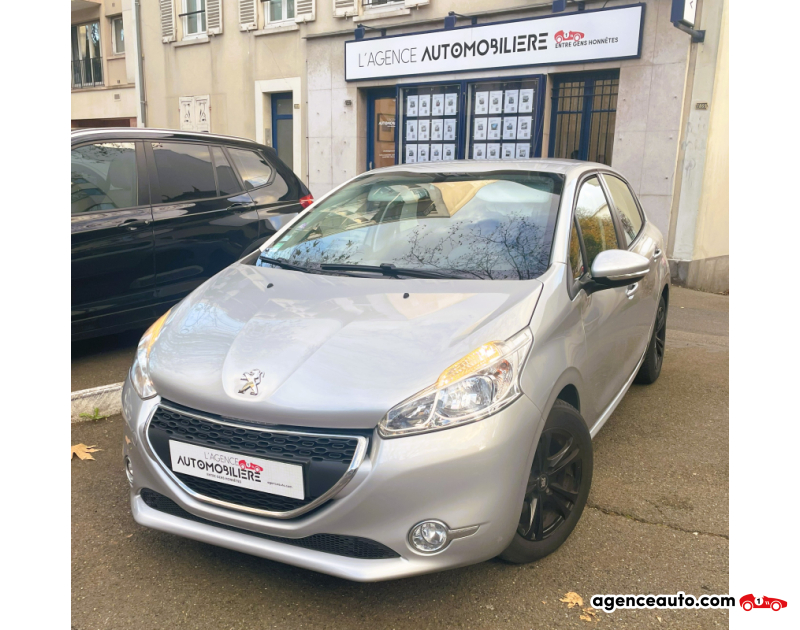 Gebrauchtwagenkauf, Günstige Gebrauchtwagen | Automobilienagentur Peugeot 208 VTi 82 CV ACTIVE 5 Portes Argent Jahr 2012 Manuelle Essence