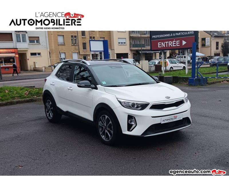 Achat voiture occasion, Auto occasion pas cher | Agence Auto Kia Stonic 1.0L Launch Edition 120Ch 1°main Blanc Année 2020 Manuelle Essence