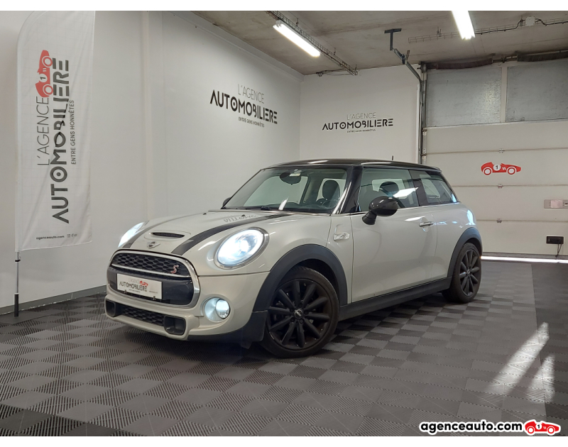 Tappetini Mini Cooper / One F56 3 porte (2014 - 2023) logo