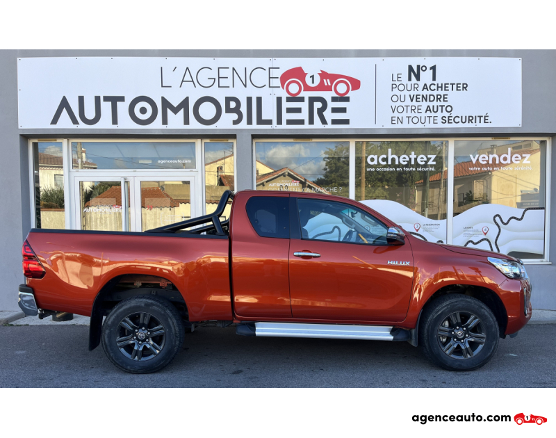 Achat voiture occasion, Auto occasion pas cher | Agence Auto Toyota Hilux RC 2.8 X TRA CABINE D-4D LÉGENDE 204 CV TVA RECUPERABLE 1ere Main Orange Année 2022 Manuelle Diesel