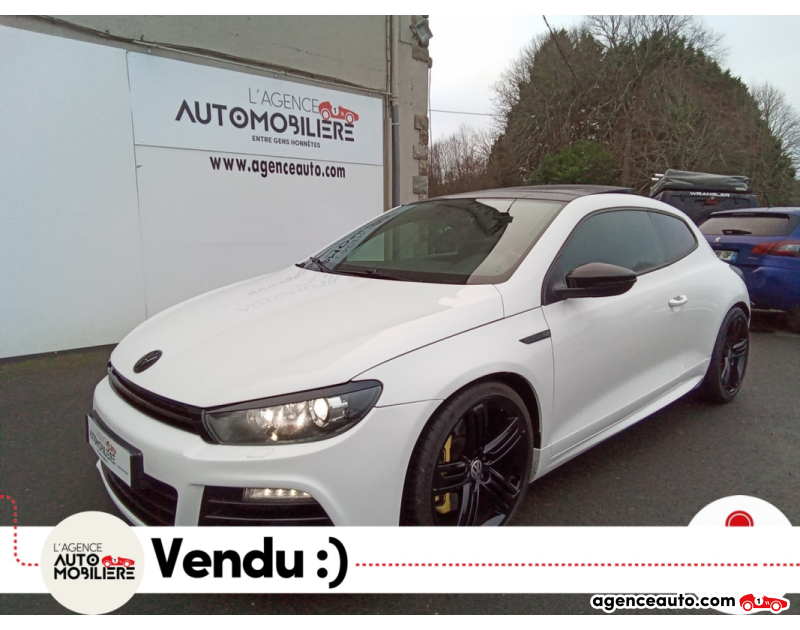 Acquisto Auto Usate, Auto Usate Economiche | Agenzia Automobiliare Volkswagen Scirocco 2.0 TSI 265 R Blanc Anno 2010 Manuelle Essence