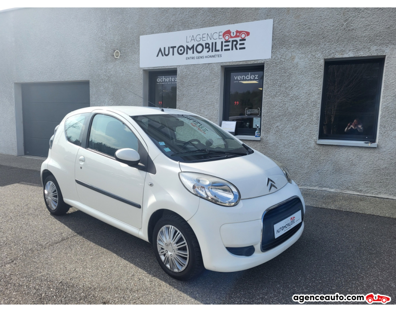 Achat voiture occasion, Auto occasion pas cher | Agence Auto Citroen C1 1.0i Confort Idéal jeune conducteur Faible kilométage Blanc Année 2012 Manuelle Essence