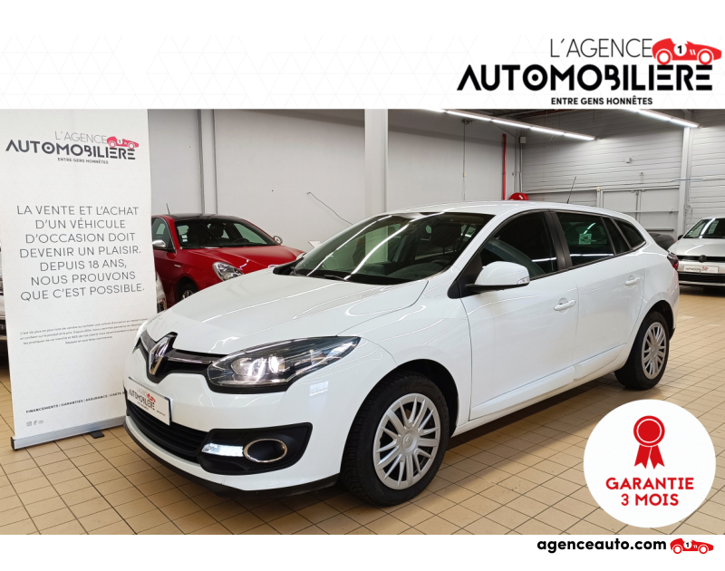 Gebrauchtwagenkauf, Günstige Gebrauchtwagen | Automobilienagentur Renault Megane Estate ESTATE 1.2 TCE 115 ENERGY LIFE ECO2 Blanc Jahr 2016 Manuelle Essence