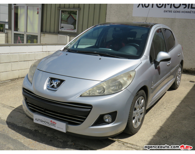 Achat voiture occasion, Auto occasion pas cher | Agence Auto Peugeot 207 1.4 VTI 95 SERIE 64 5P Argent Année 2010 Manuelle Essence