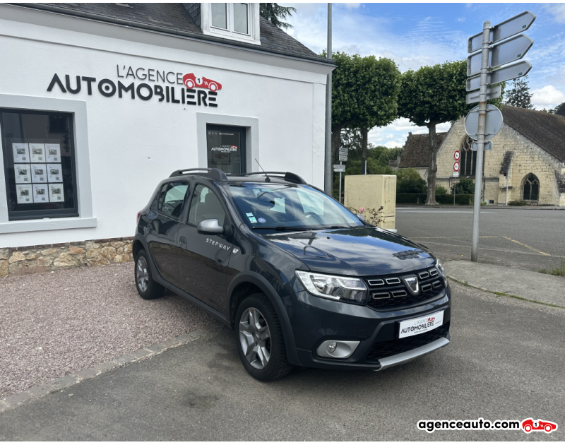 Gebrauchtwagenkauf, Günstige Gebrauchtwagen | Automobilienagentur Dacia Sandero Stepway 1.0 TCe 100ch Grau Jahr: 2020 Hand-Schaltgetriebe Benzin