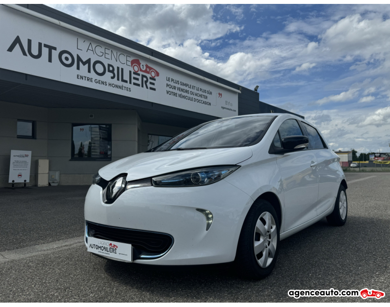 Achat voiture occasion, Auto occasion pas cher | Agence Auto Renault Zoe ZEN 22KWH Blanc Année: 2013 Automatique Électrique